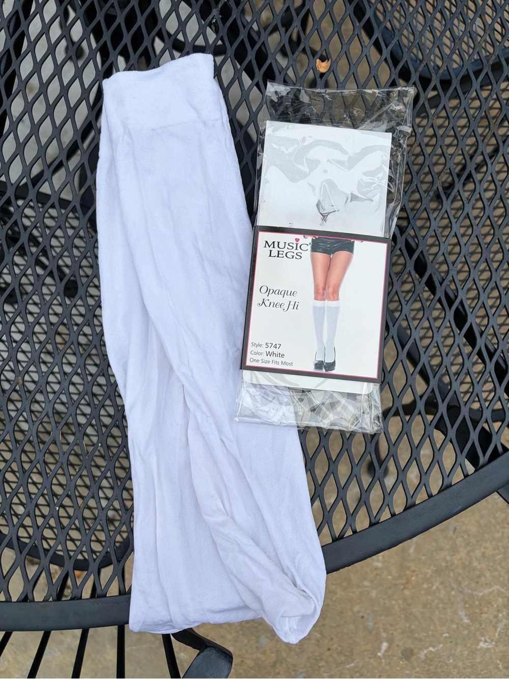Music Legs White Opaque Knee-High Socks - Classic Opaque Pair